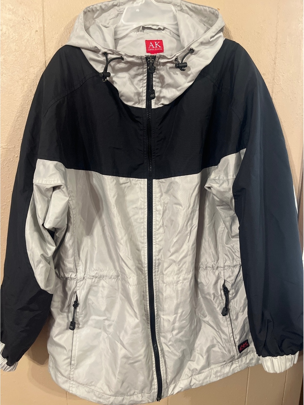 Anne Klein AK Sport Women's Lightweight Hooded Windbreaker Jacket Size S